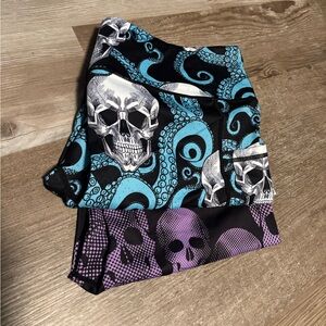 Constantly Varied Gear Black and Blue Leggings